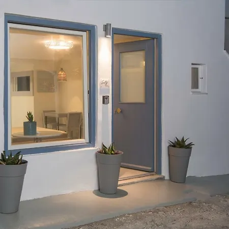 Salty New & Cozy Studio In The Center Of Apartment Naousa (Paros)